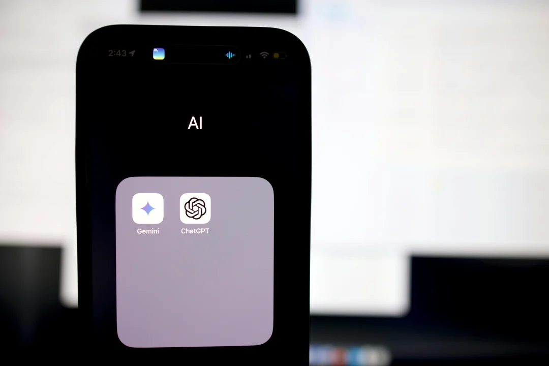 Gemini AI vs ChatGPT – Which One Should You Use in 2025?